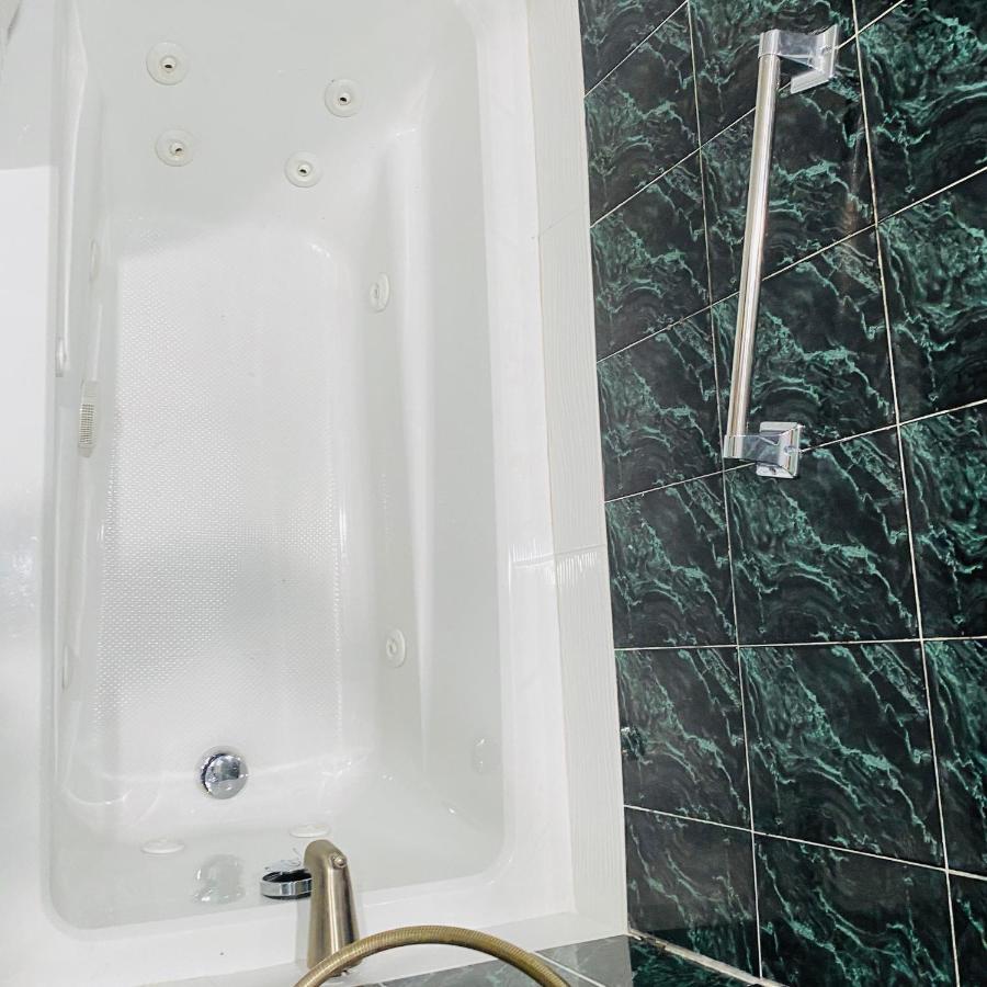 Room With Jacuzzi, Massage Seat, And Parking Space, The Best Choices!! North Bergen Eksteriør billede
